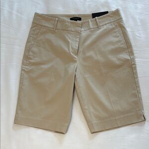 Ann Taylor Classic Tan Women's Boardwalk Shorts NWTs sz 8